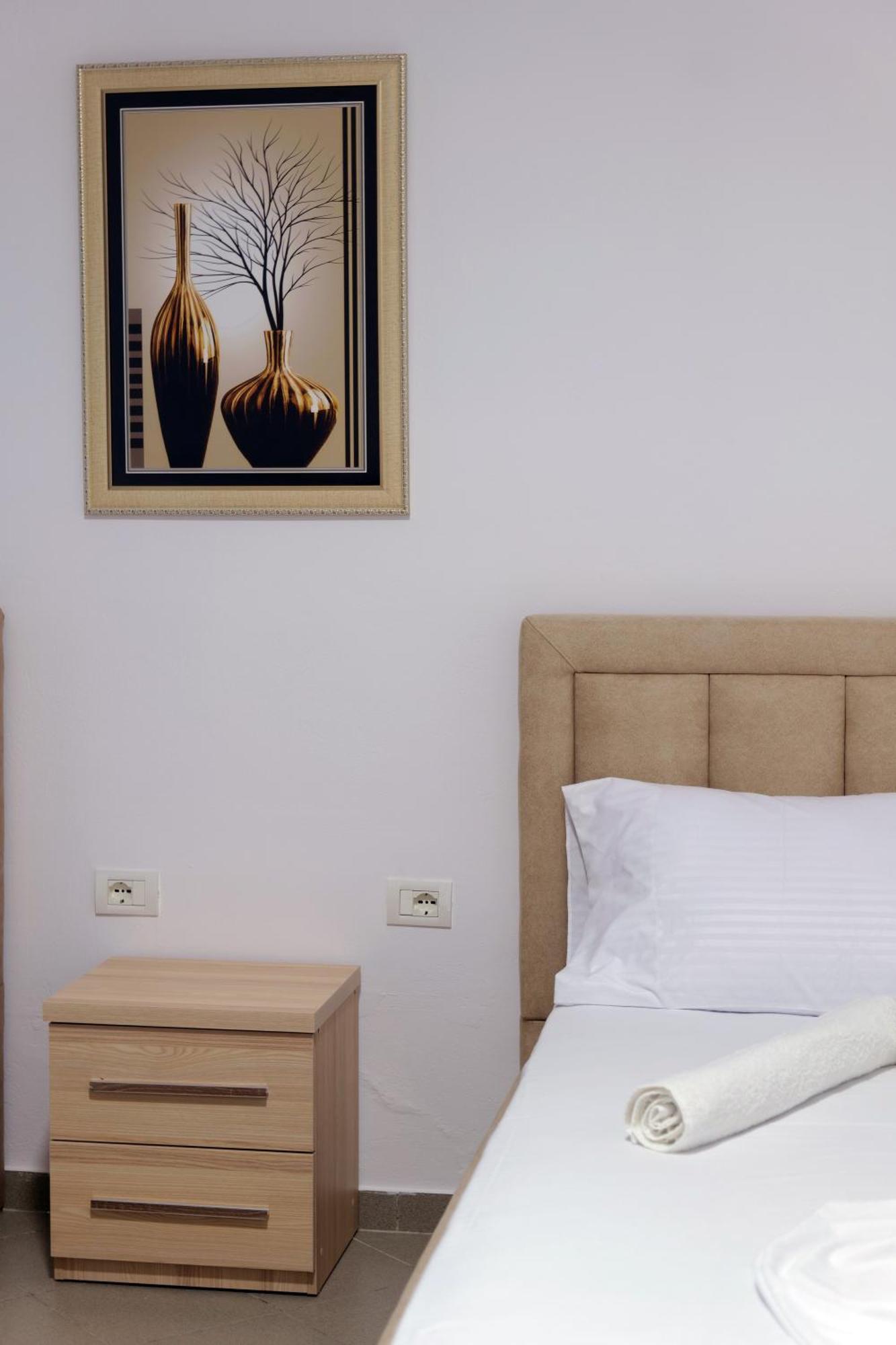 Mema Rooms Himare Buitenkant foto